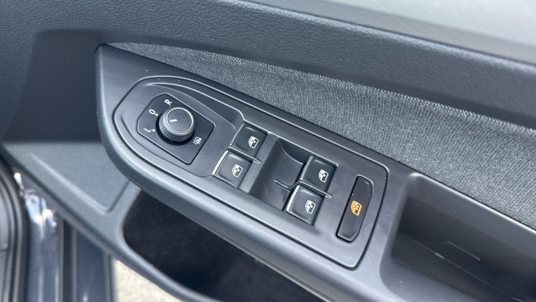 Volkswagen Golf 1.5 TSI Life 5dr Petrol Hatchback